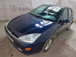 Blau Gebraucht 1999 Ford Focus Ghia Limousine | 790 € (Guter Preis)