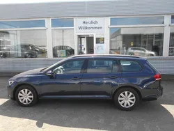 Blau Gebraucht 2016 VW Passat Trendline Kombi | 10.999 € (Fairer Preis)