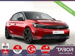Rot (kiss rot metallic / dach schwarz) Neu 2025 Opel Corsa-e Kleinwagen | 23.688 €