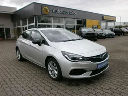 Argonsilber Gebraucht 2021 Opel Astra Edition Limousine | 14.900 € (Fairer Preis)
