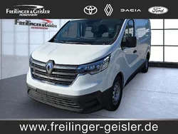 Weiss Gebraucht 2024 Renault Trafic Komfort Van | 34.462 € (Teuer)
