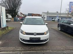 Weiß Gebraucht 2012 VW Touran Highline Van / Kleinbus | 6.000 € (Fairer Preis)