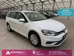 Weiß Gebraucht 2020 VW Golf VII Trendline Kombi | 18.890 € (Fairer Preis)