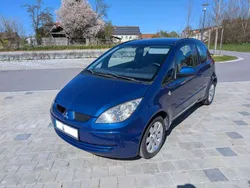 Blau Gebraucht 2008 Mitsubishi Colt Invite Kleinwagen | 2.150 € (Etwas zu teuer)