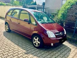 Rot Gebraucht 2004 Opel Meriva Van / Kleinbus | 3.000 € (Fairer Preis)