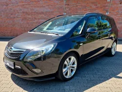 Schwarz Gebraucht 2012 Opel Zafira Tourer Van / Kleinbus | 7.650 € (Fairer Preis)