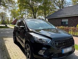 Schwarz Gebraucht 2018 Ford Kuga ST-Line SUV | 14.990 € (Fairer Preis)