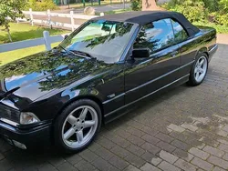 Schwarz Gebraucht 1994 BMW 320 Cabriolet Cabrio | 14.500 €