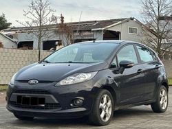 Schwarz Gebraucht 2011 Ford Fiesta Viva Limousine | 2.600 € (Guter Preis)