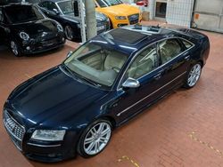 Blau Gebraucht 2006 Audi S8 Limousine | 16.590 €