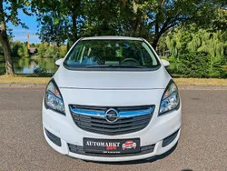 Weiß Gebraucht 2016 Opel Meriva Edition Van / Kleinbus | 7.999 € (Fairer Preis)