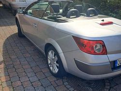 Silber Gebraucht 2006 Renault Mégane II Limousine | 4.500 €