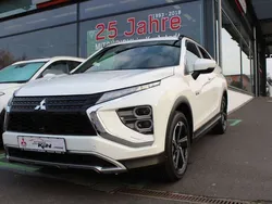 Titanweiß Gebraucht 2022 Mitsubishi Eclipse Cross Plus SUV | 26.990 € (Fairer Preis)