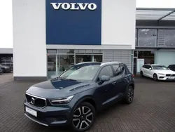 Blau Gebraucht 2021 Volvo XC40 Momentum SUV | 24.900 € (Superpreis)