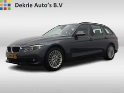 Grau Gebraucht 2018 BMW 318 Executive Kombi | 10.800 € (Guter Preis)