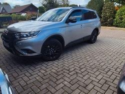 Silber Gebraucht 2019 Mitsubishi Outlander Diamant Edition SUV | 20.400 € (Fairer Preis)
