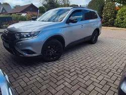 Silber Gebraucht 2019 Mitsubishi Outlander Diamant Edition SUV | 20.400 € (Fairer Preis)
