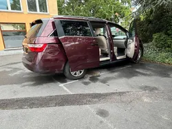 Braun Gebraucht 2011 Honda Odyssey Van / Kleinbus | 3.999 €
