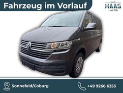 Grau Gebraucht 2022 VW Caravelle Comfortline Van / Kleinbus | 37.990 € (Fairer Preis)