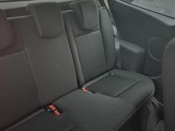 Schwarz Gebraucht 2012 Renault Clio IV Limousine | 2.100 € (Guter Preis)
