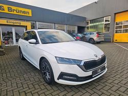 Weiß Gebraucht 2020 Skoda Octavia Ambition Kombi | 14.500 €