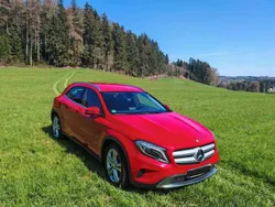 Rot Gebraucht 2015 Mercedes GLA180 SUV | 16.200 € (Guter Preis)