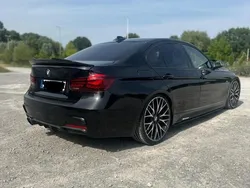 Schwarz Gebraucht 2013 BMW 330 Sport Line Limousine | 16.999 €