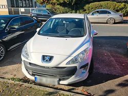 Weiß Gebraucht 2009 Peugeot 308 Limousine | 2.200 € (Fairer Preis)