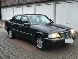 Schwarz Gebraucht 1994 Mercedes C180 Elegance Limousine | 2.899 €