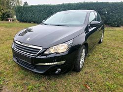 Schwarz Gebraucht 2016 Peugeot 308 Limousine | 6.850 € (Fairer Preis)