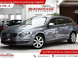 Grau Gebraucht 2017 Volvo V60 Momentum Kombi | 17.300 € (Fairer Preis)