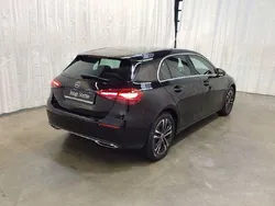 Schwarz Gebraucht 2023 Mercedes A200 Kleinwagen | 33.500 € (Teuer)