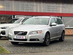 Silber Gebraucht 2013 Volvo V70 Momentum Kombi | 9.890 € (Etwas zu teuer)