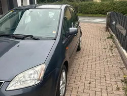 Grau Gebraucht 2004 Ford C-MAX Van / Kleinbus | 2.190 € (Etwas zu teuer)