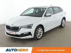 Weiß Gebraucht 2020 Skoda Scala Style Kleinwagen | 16.170 € (Guter Preis)