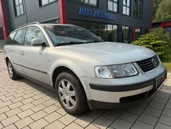 Grau Gebraucht 2000 VW Passat Kombi | 1.200 € (Guter Preis)