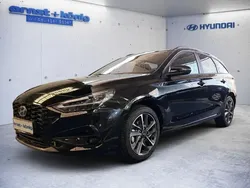 Abyss black Gebraucht 2024 Hyundai i30 Advantage Kombi | 27.660 € (Teuer)