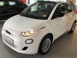 Weiß Neu 2025 Fiat 500C Red Cabrio | 28.689 €