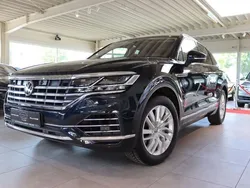 Blau Gebraucht 2019 VW Touareg Atmosphere SUV | 45.990 € (Fairer Preis)