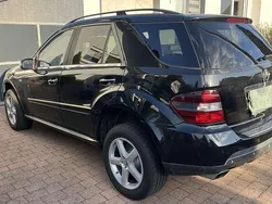Schwarz Gebraucht 2008 Mercedes ML320 Edition 1 SUV | 9.000 € (Etwas zu teuer)
