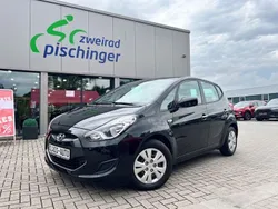 Schwarz Gebraucht 2014 Hyundai ix20 Edition Van / Kleinbus | 6.990 € (Fairer Preis)