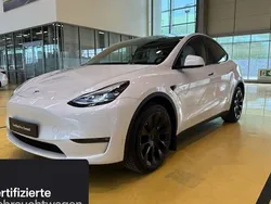 Weiß Gebraucht 2023 Tesla Model Y Long Range SUV | 40.500 € (Fairer Preis)