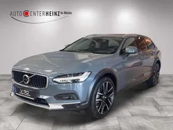 Grau Gebraucht 2022 Volvo V90 CC Plus Kombi | 59.900 €