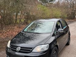 Schwarz Gebraucht 2007 VW Golf Plus Cross Van / Kleinbus | 4.499 € (Guter Preis)