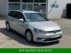 Silber Gebraucht 2019 VW Golf VII Kombi | 8.490 € (Fairer Preis)
