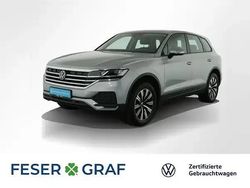 Oyster silver metallic Gebraucht 2024 VW Touareg SUV | 52.910 €