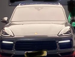 Grau Gebraucht 2019 Porsche Cayenne SUV | 52.000 €