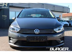 Grau Gebraucht 2017 VW Golf Sportsvan Comfortline Van / Kleinbus | 13.670 € (Fairer Preis)
