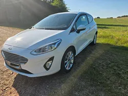 Weiß Gebraucht 2019 Ford Fiesta Titanium Kleinwagen | 9.400 € (Fairer Preis)