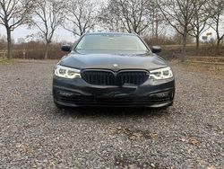 Schwarz Gebraucht 2017 BMW 520 Sport Line Kombi | 18.250 €